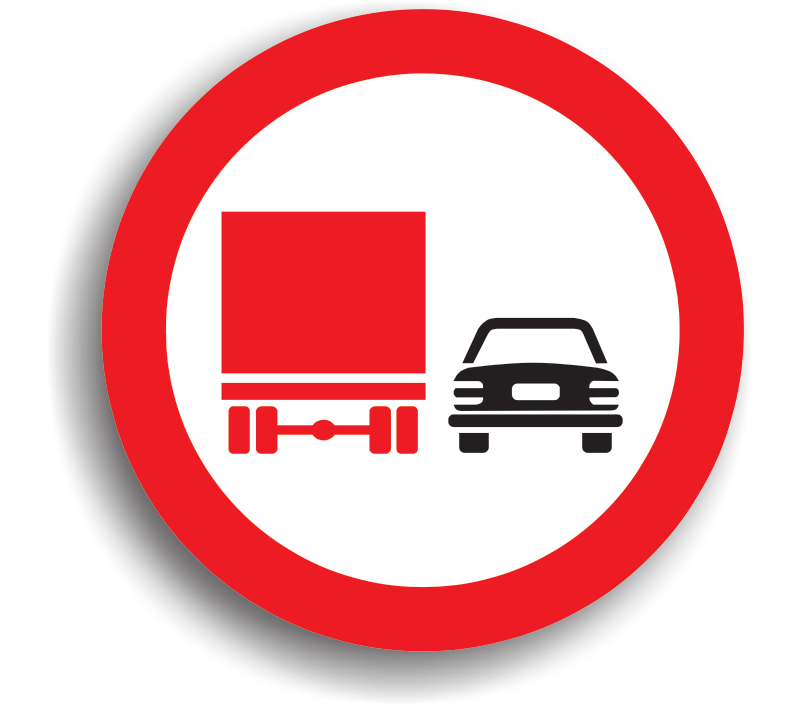 Depășirea interzisă autovehiculelor destinate transportului de mărfuri
